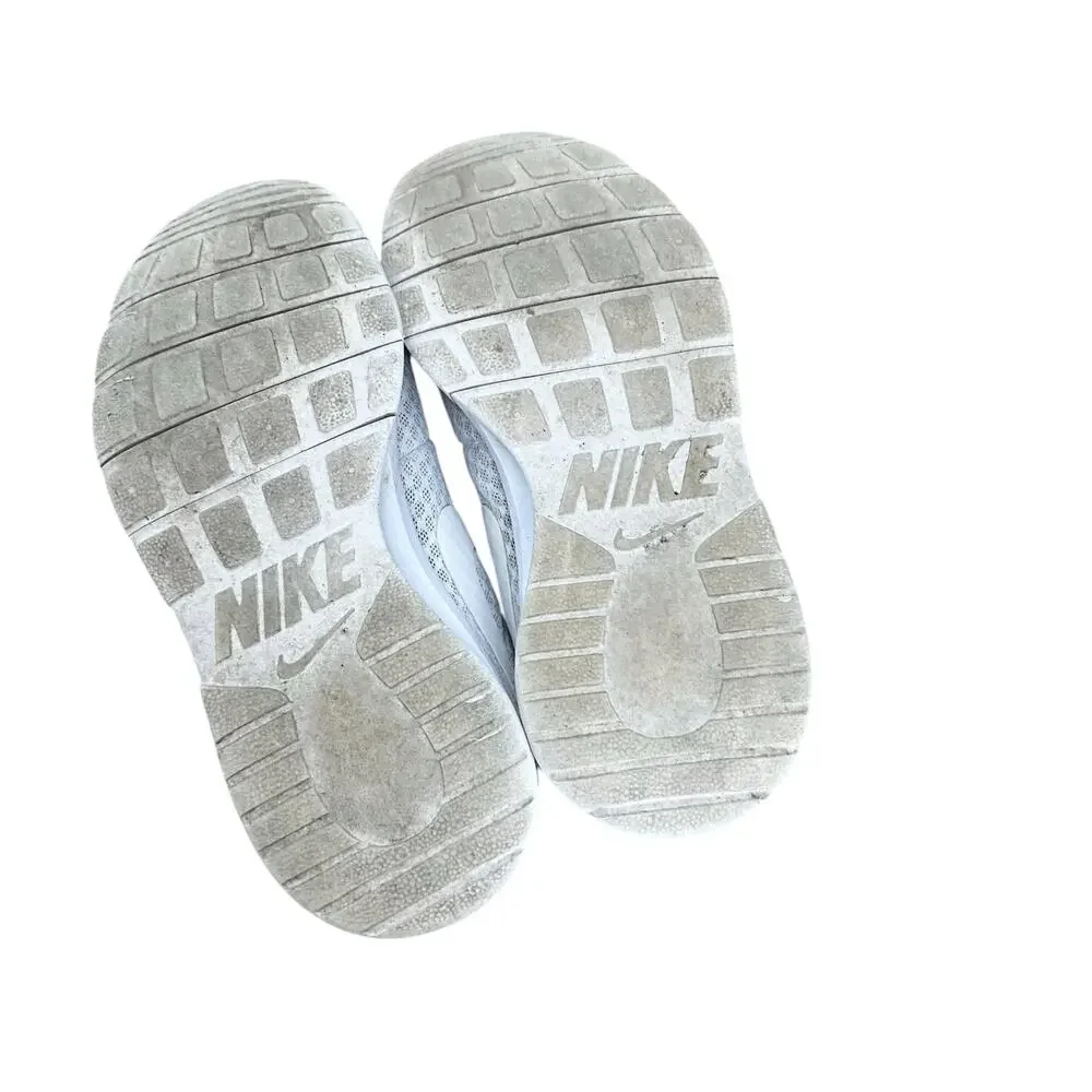 Nike tanjun white